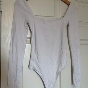 Babaton White Long Sleeve Scoop Neck Bodysuit